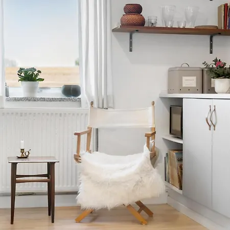 3 Bedroom Gorgeous In Vakantiehuis Lundby Stationsby