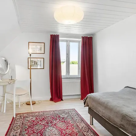Vakantiehuis 3 Bedroom Gorgeous In Lundby Stationsby
